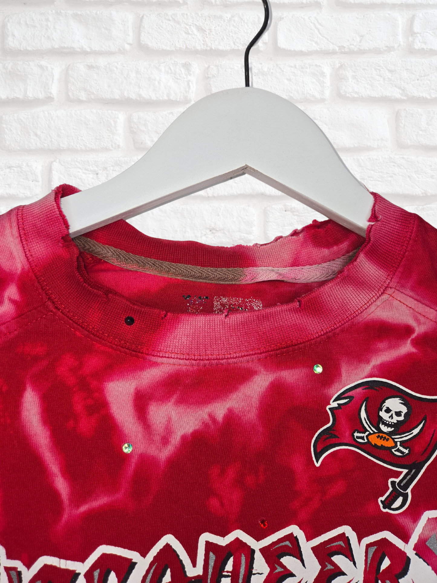 Tampa Bay Buccaneers Crop Tee