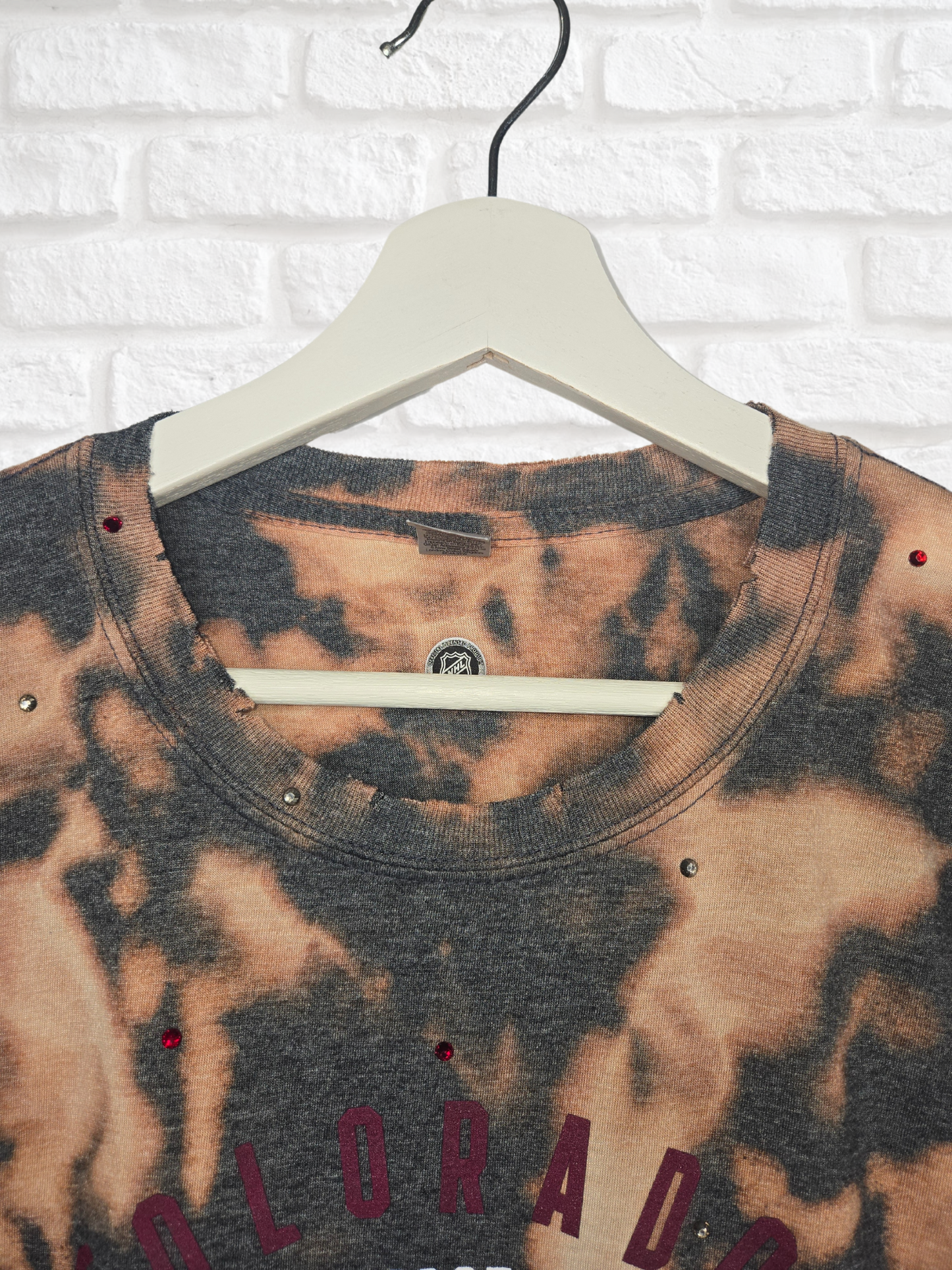 Colorado Avalanche Crop Tee