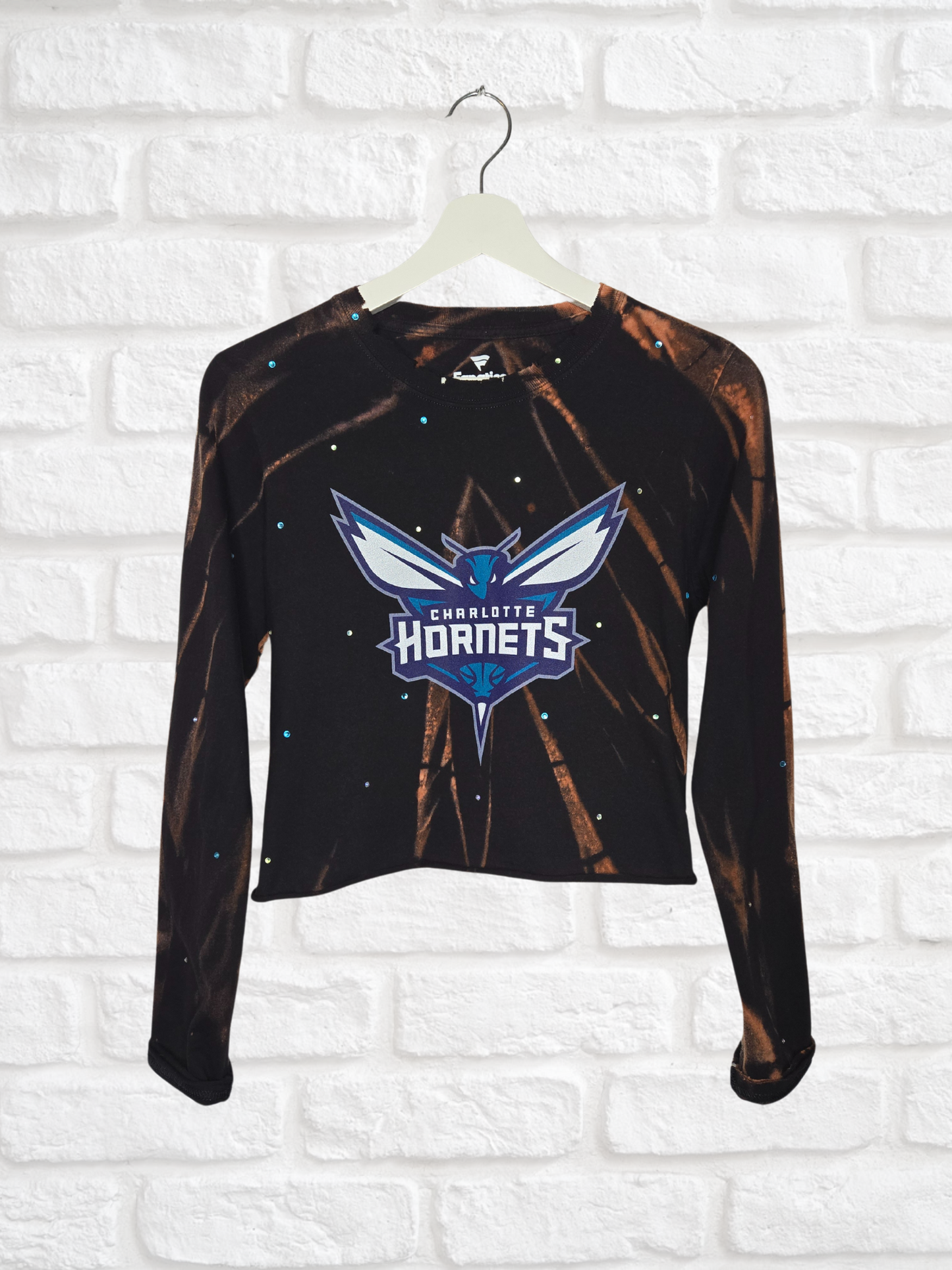 Charlotte Hornets Crop Tee