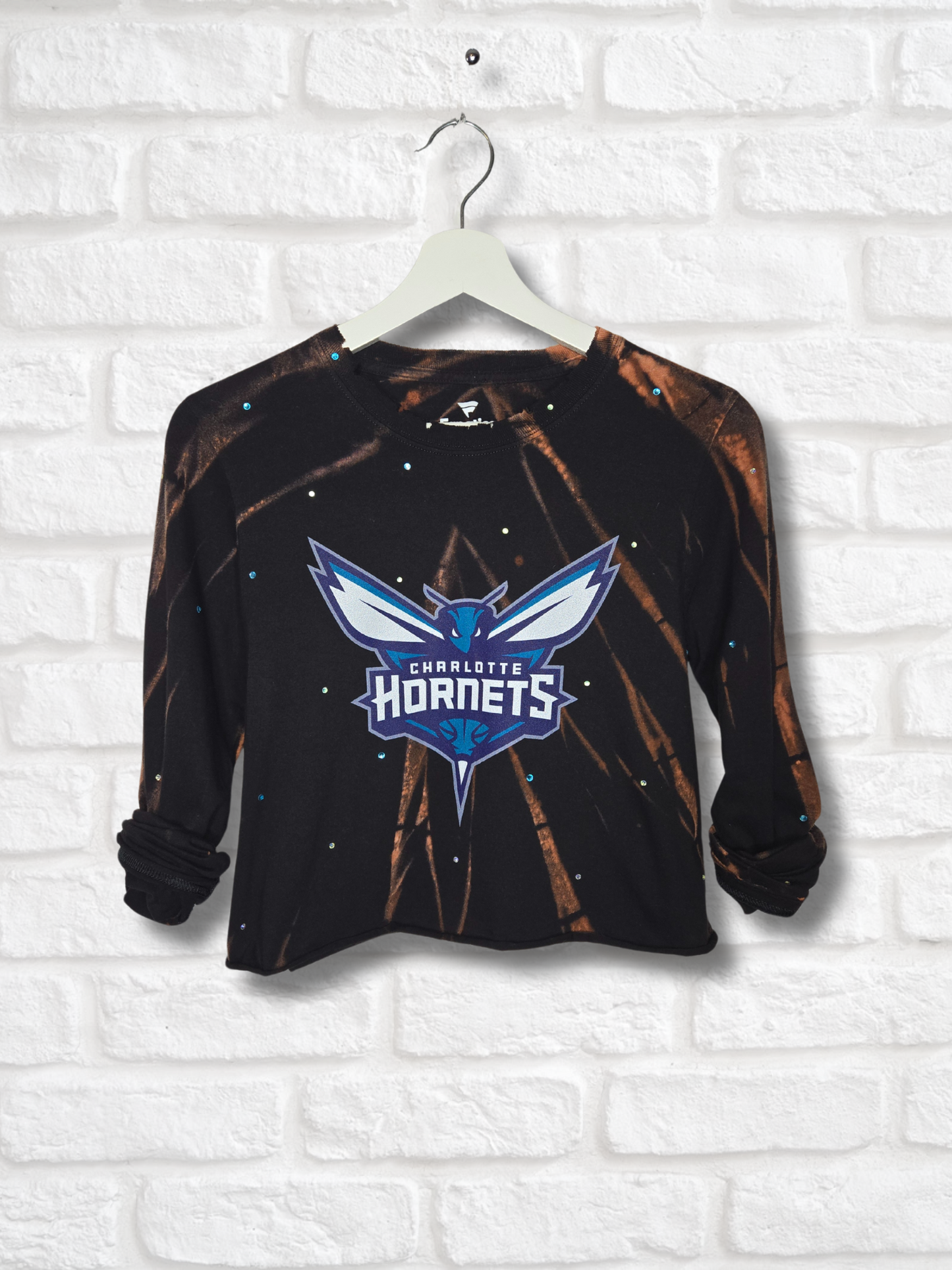 Charlotte Hornets Crop Tee