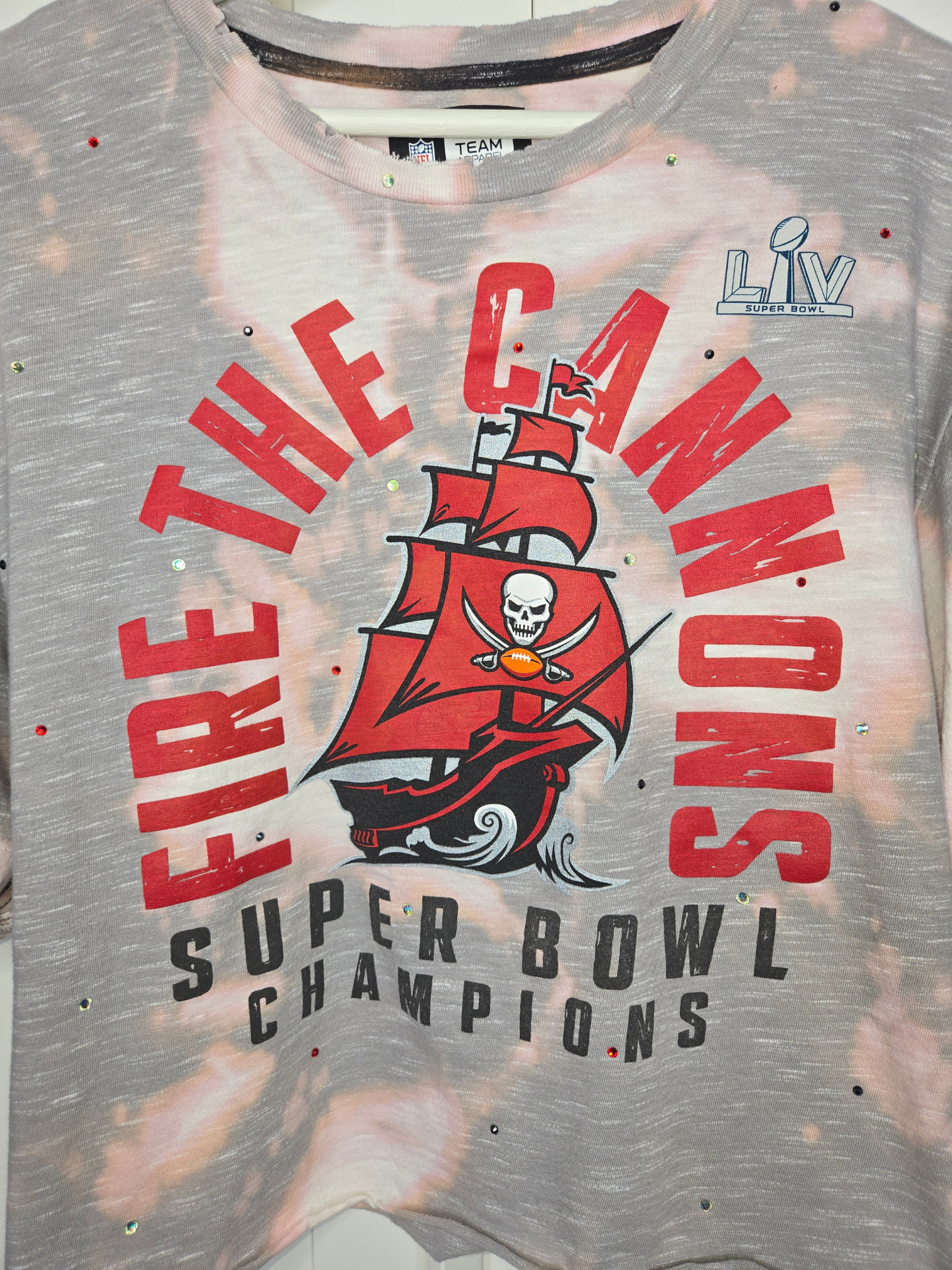 Tampa Bay Buccaneers Crop Tee