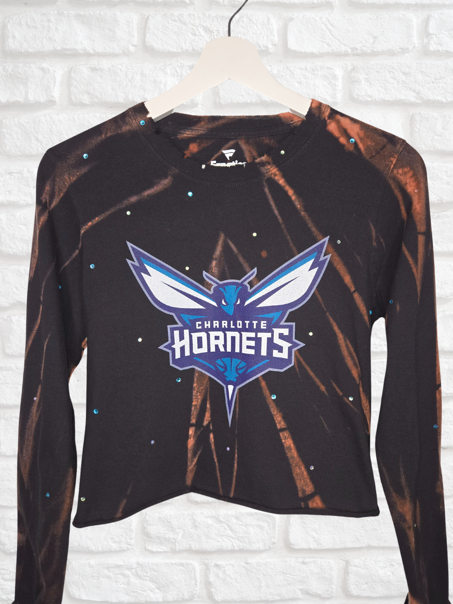 Charlotte Hornets Crop Tee