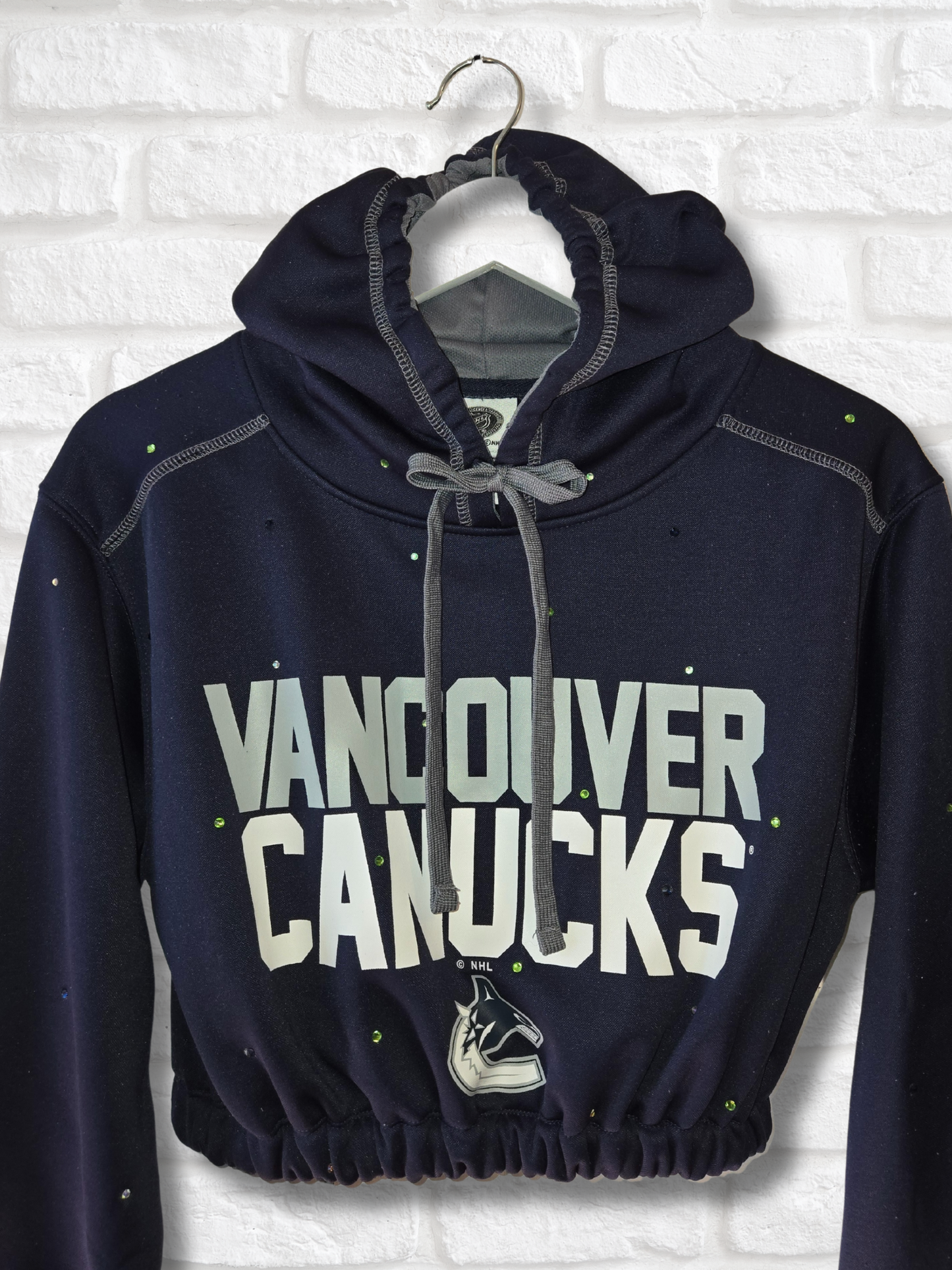Vancouver Canucks Crop Hoodie