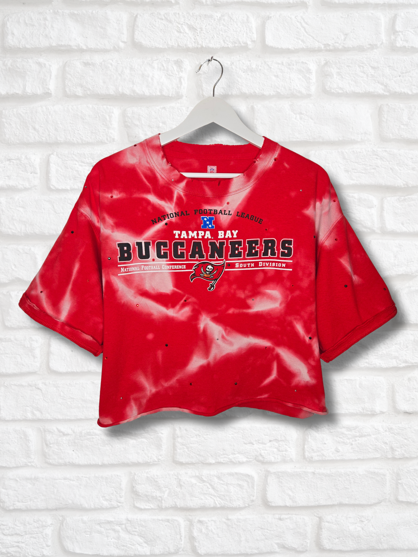 Tampa Bay Buccaneers Crop Tee