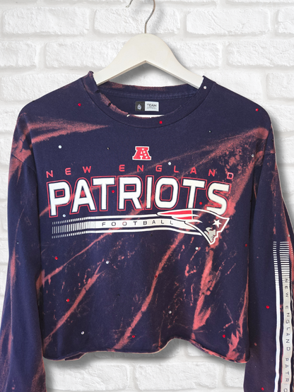 New England Patriots Long Sleeve Crop Top