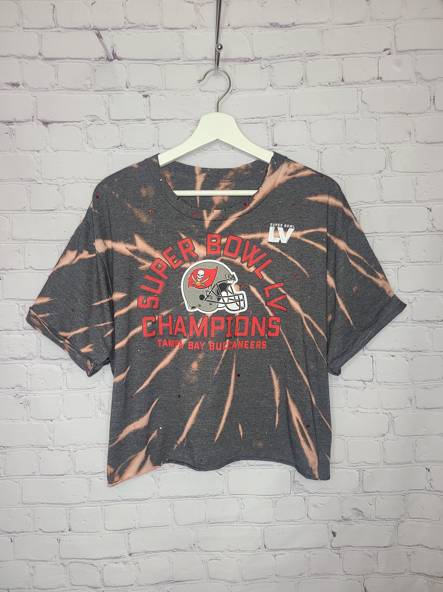 Tampa Bay Buccaneers Crop Tee