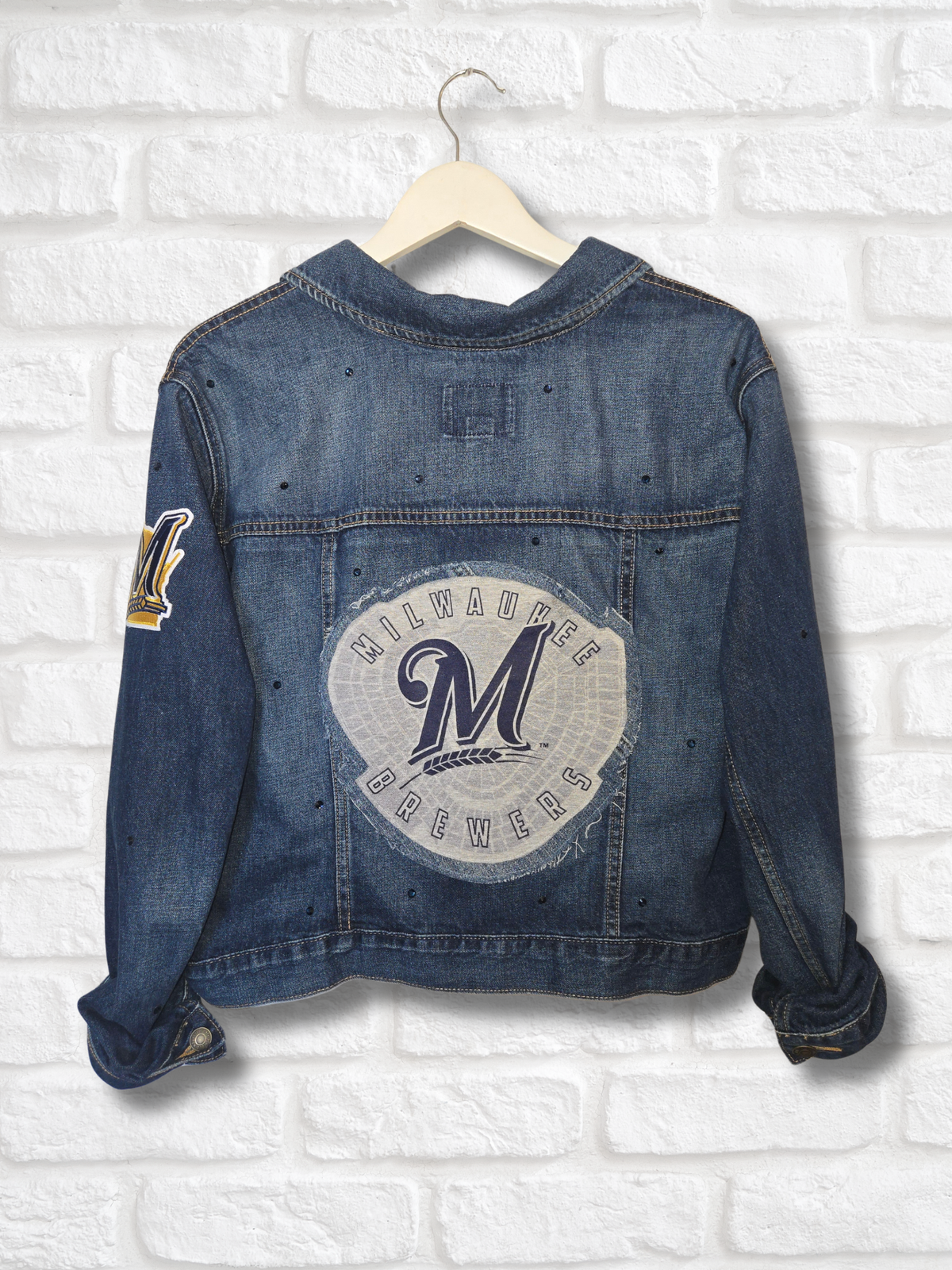 Milwaukee Brewers Loose Fit Jacket- XL