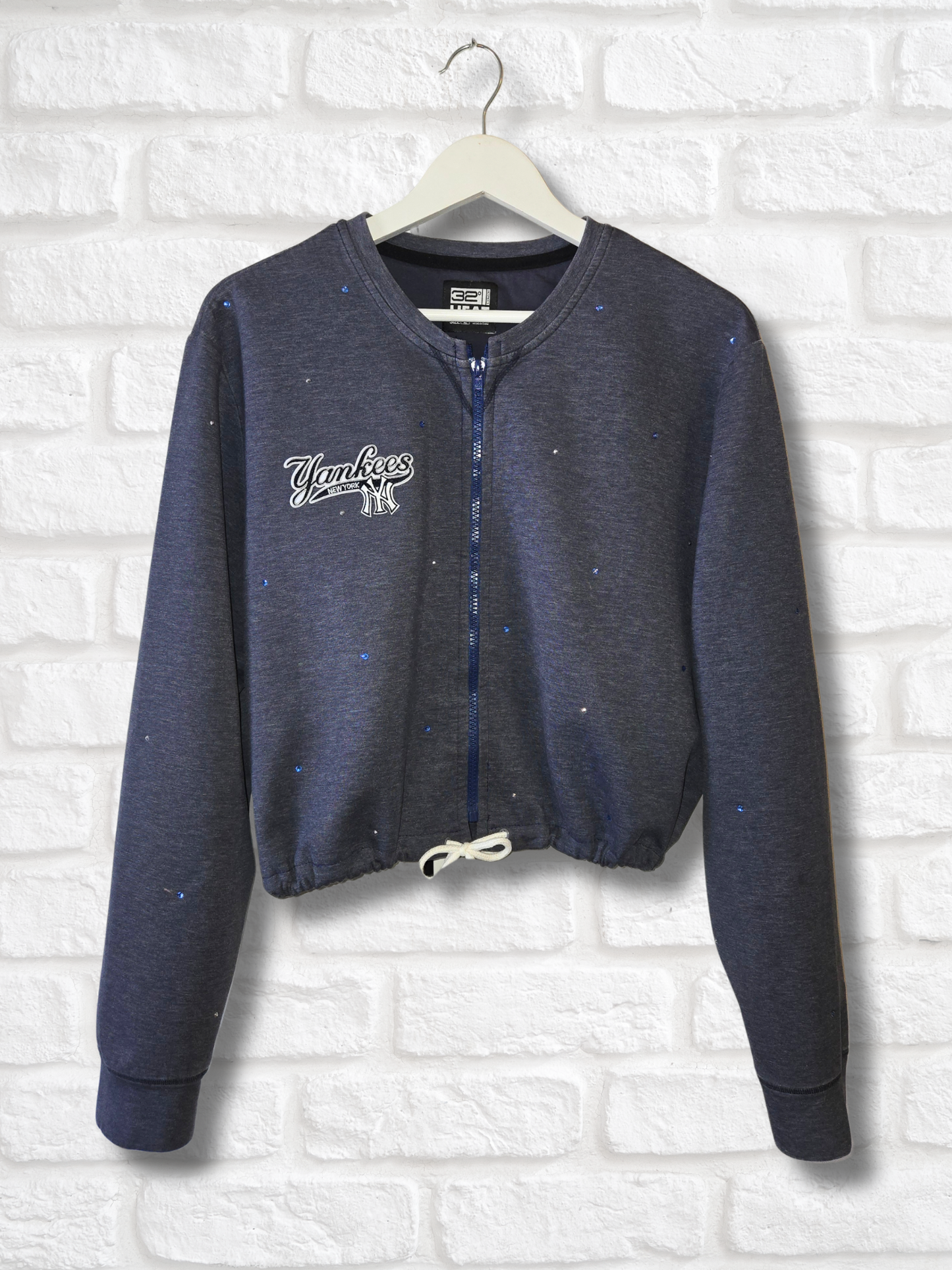 New York Yankees Crop Zip-Up Sweatshirt - Large/XL