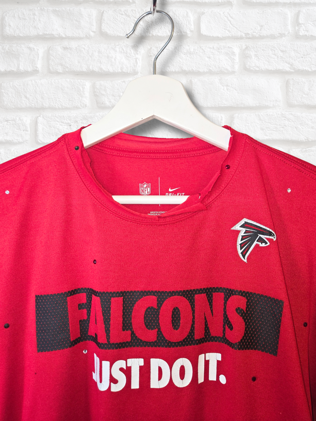 Atlanta Falcons Crop Top - Large