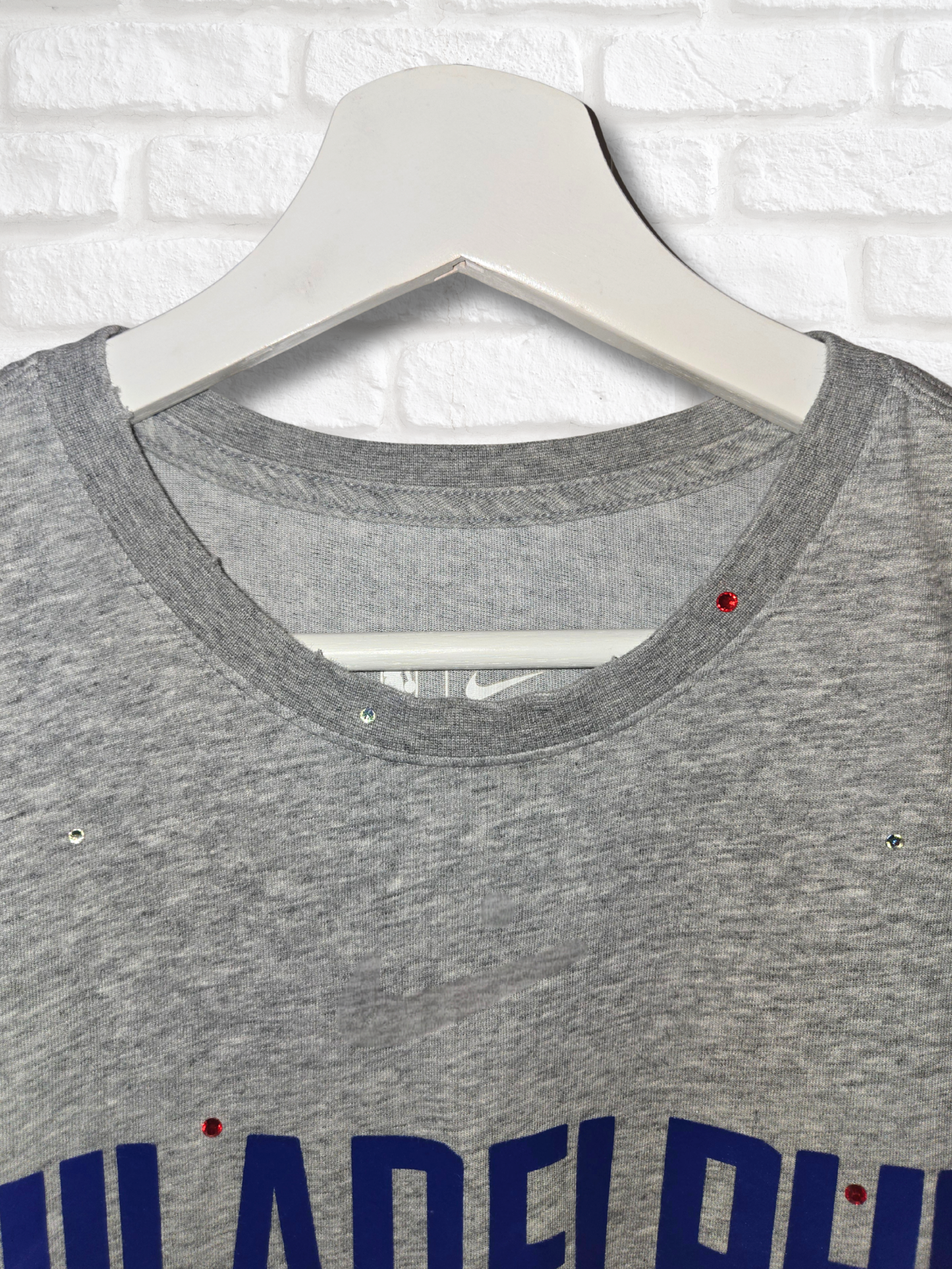 Philadelphia 76ers Crop Top - Medium