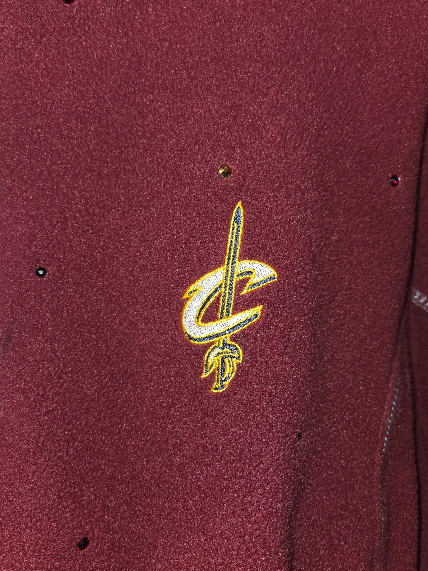 Cleveland Cavaliers Crop Sweatshirt - Medium