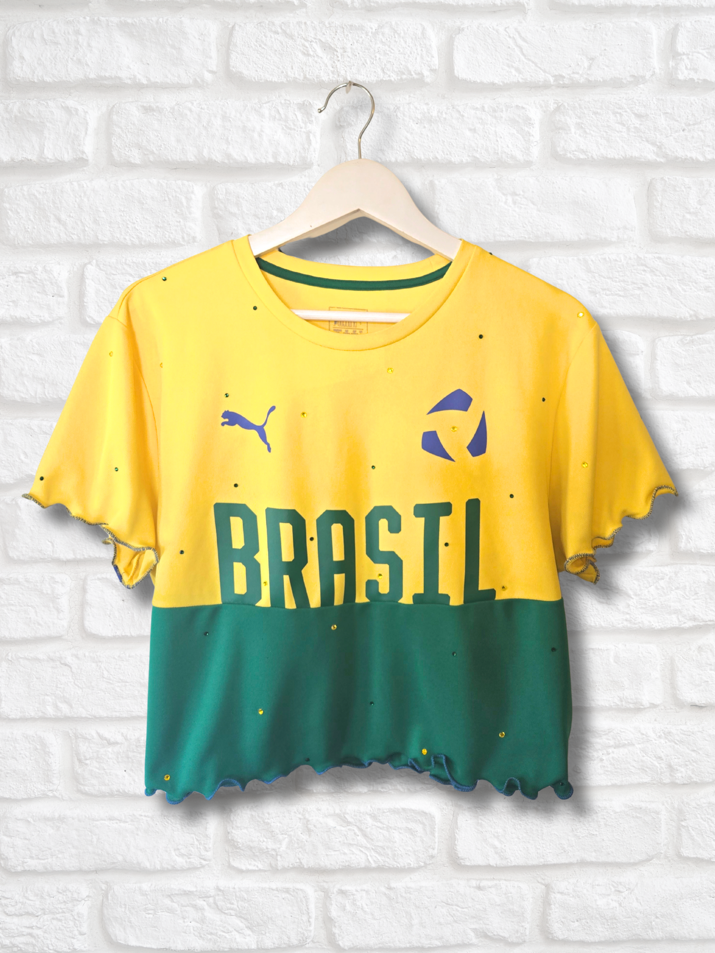 Team Brasil Ruffle Crop Top - Large