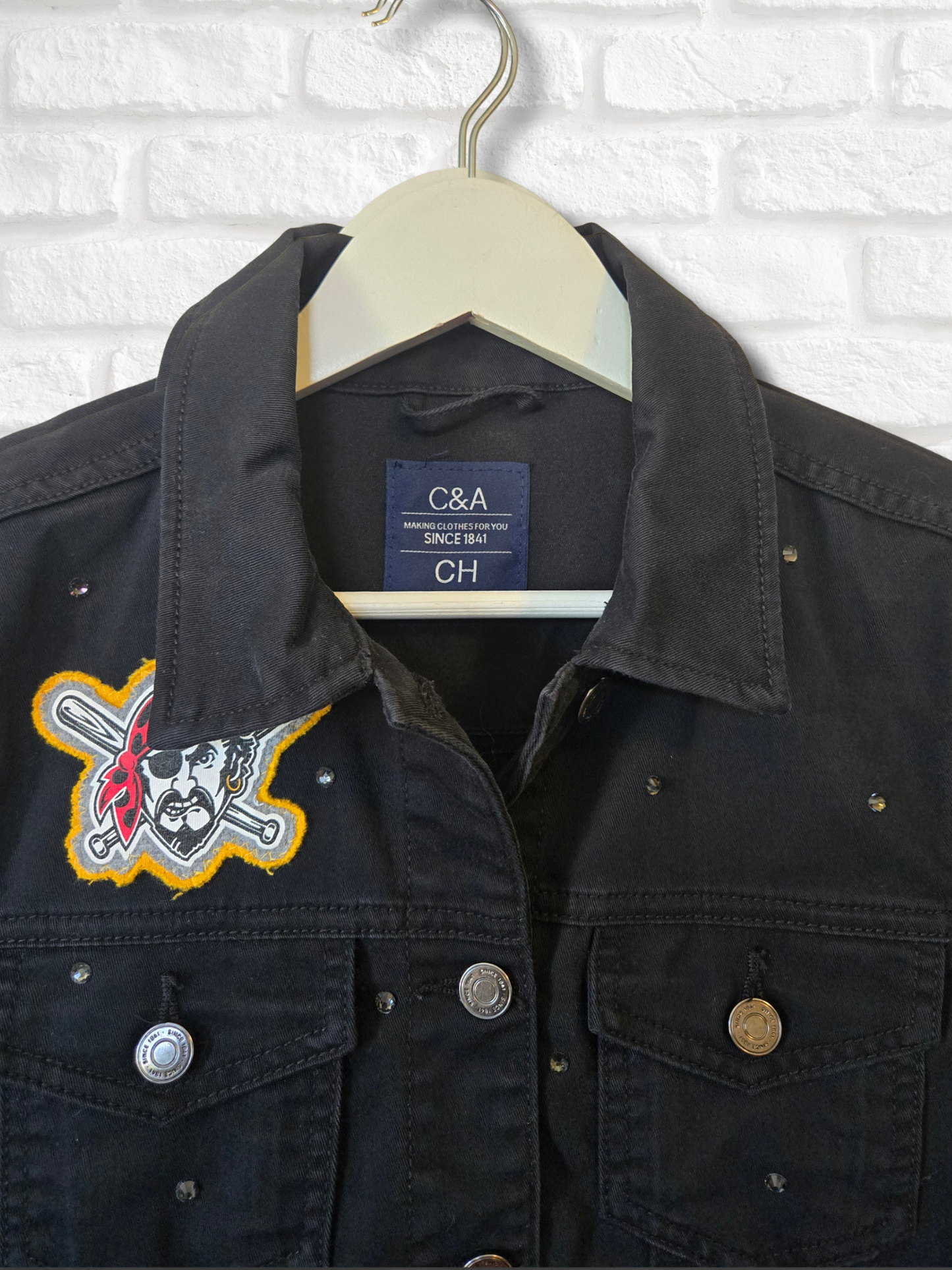 Pittsburgh Pirates Crop Jacket- XS/S