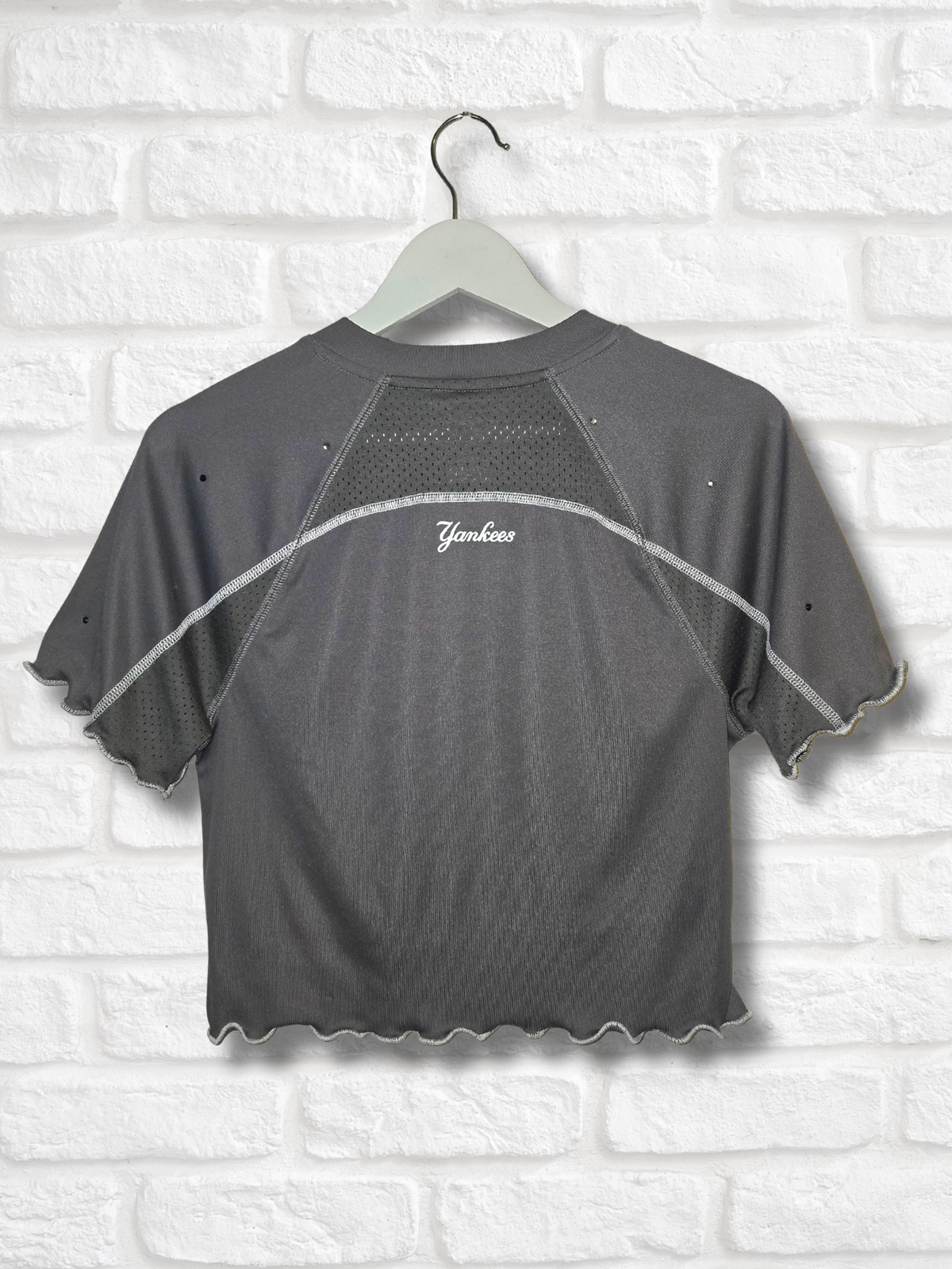 New York Yankees Ruffle Crop Top - Small