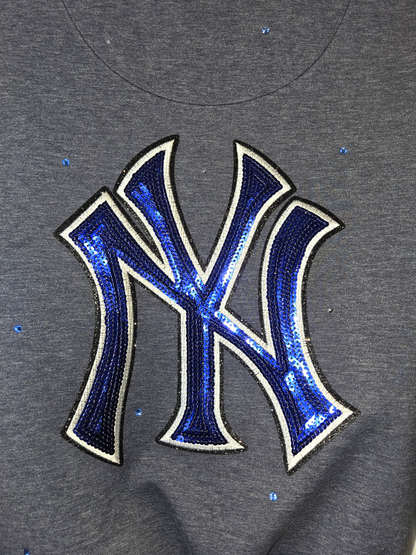 New York Yankees Crop Zip-Up Sweatshirt - Large/XL