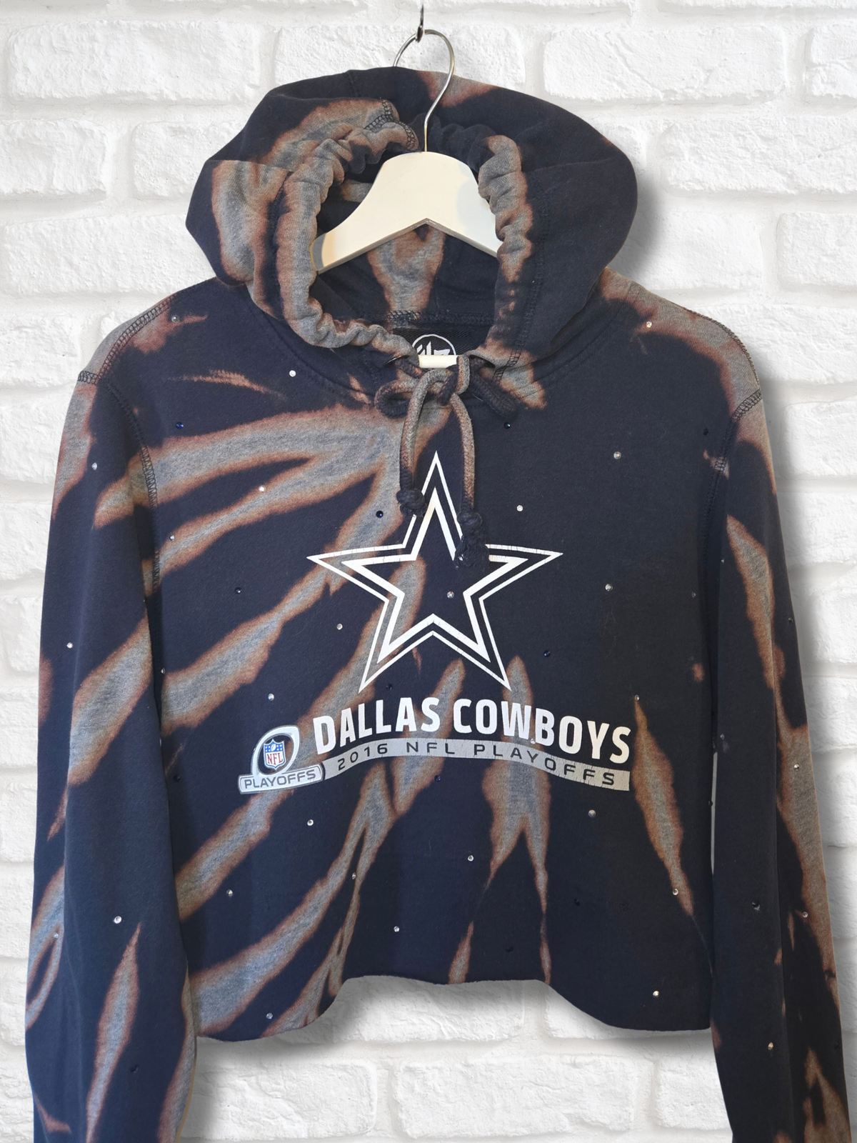Dallas Cowboys Crop Sweatshirt- Medium