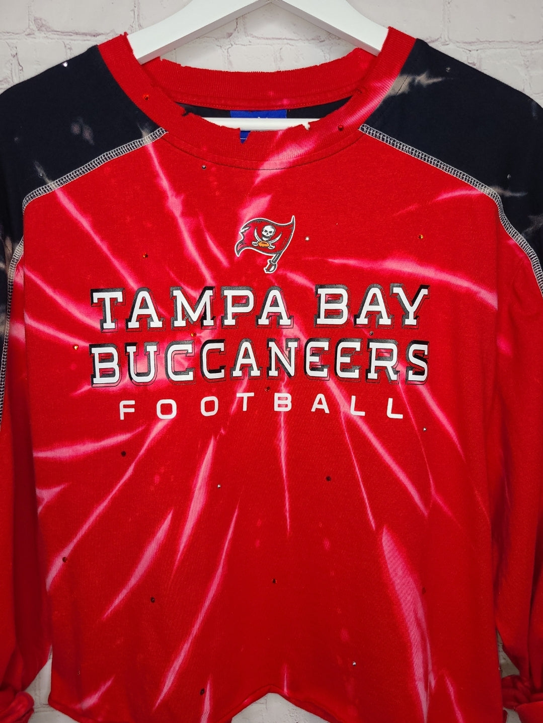 Tampa Bay Buccaneers Crop Tee