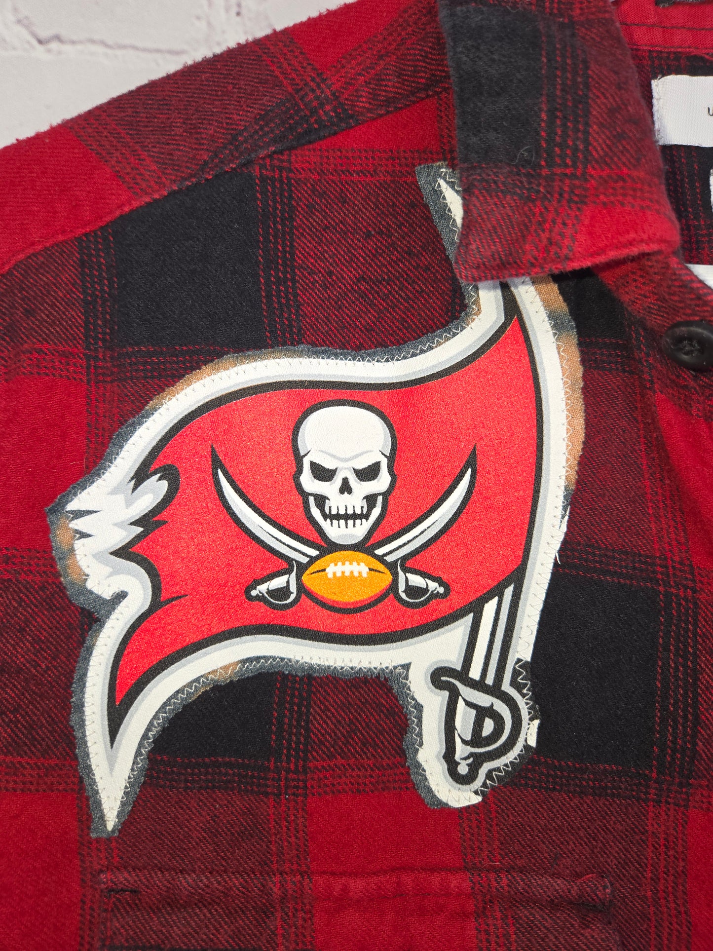 Tampa Bay Buccaneers Crop Flannel