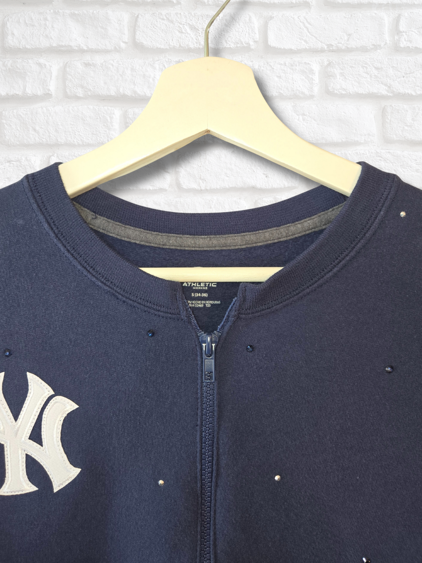 New York Yankees Crop Zip-Up Sweatshirt