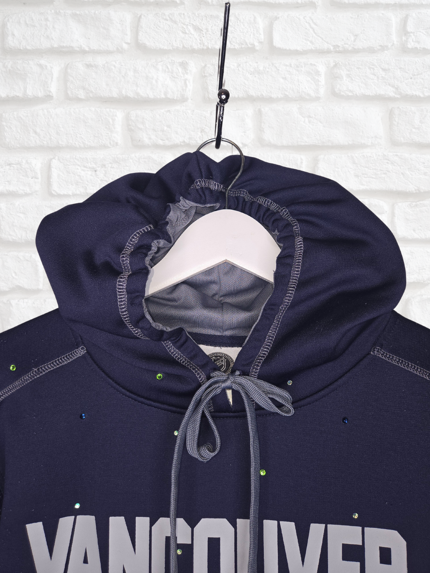 Vancouver Canucks Crop Hoodie