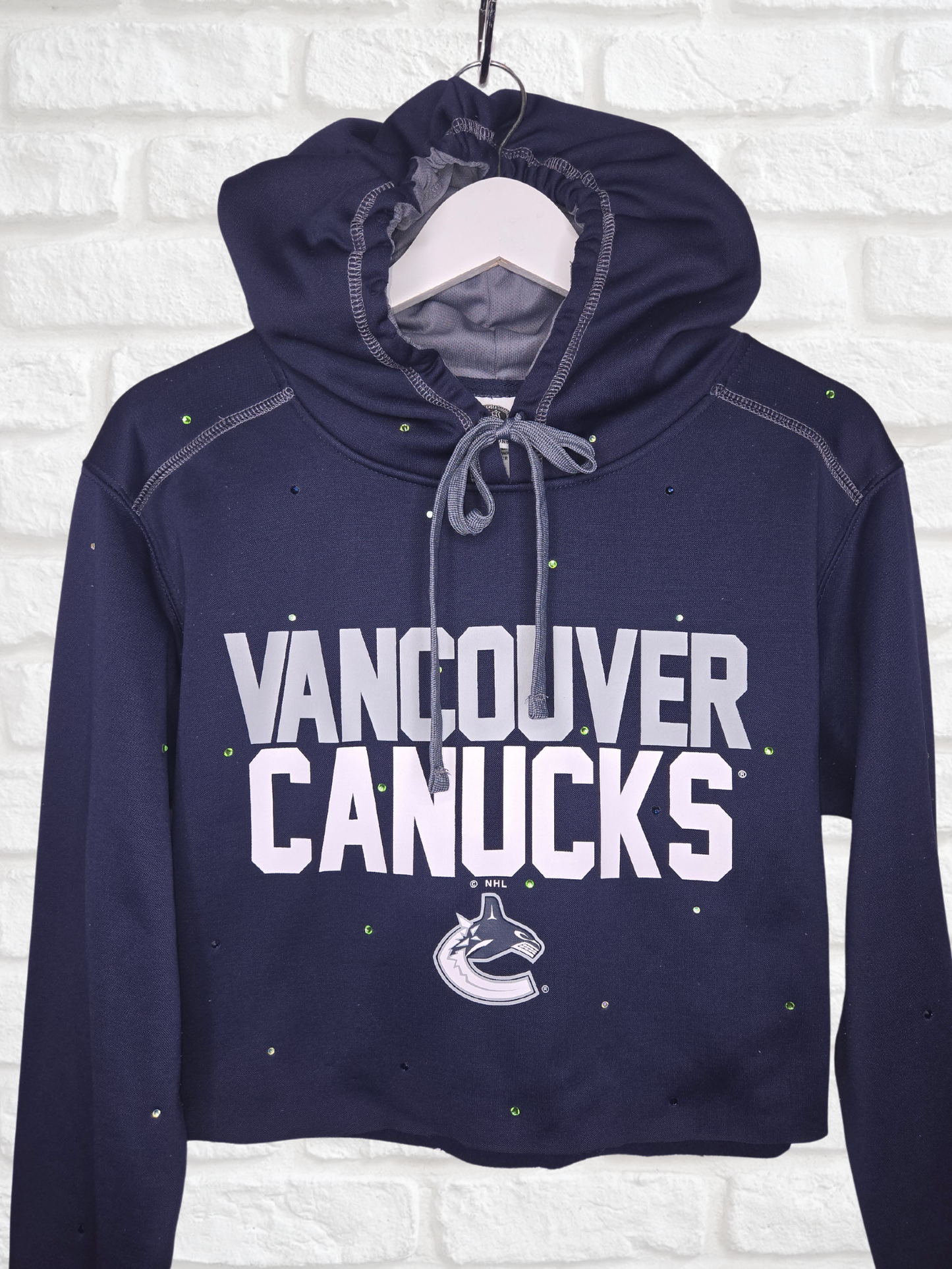 Vancouver Canucks Crop Hoodie