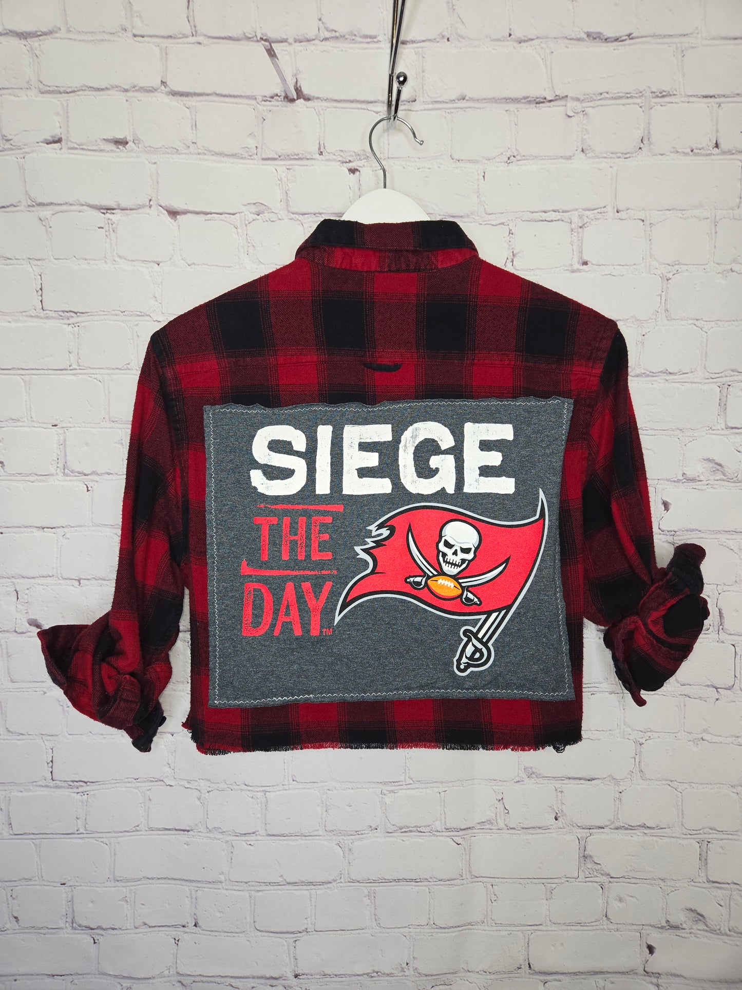 Tampa Bay Buccaneers Crop Flannel